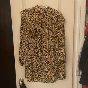 Chic Leopard Print Dress with Ruffled Shoulders